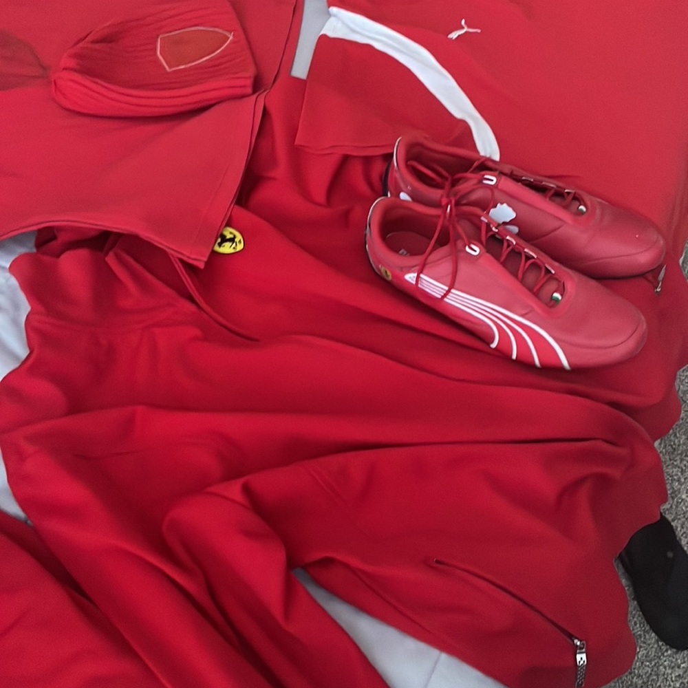 Ferrari jogger suit XL